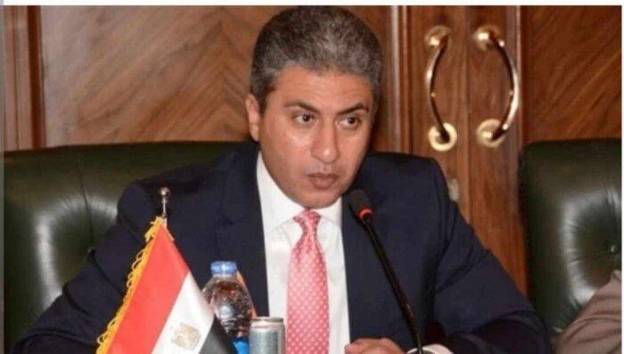 وزير السياحة يبحث مع غرفة التجارة المصرية البريطانية جذب الاستثمارات إلى مصر