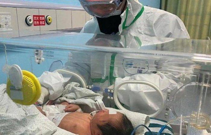 أخبار العالم : بعد إصابة أول مولود بكورونا.. "سؤال مخيف" يبحث عن إجابة