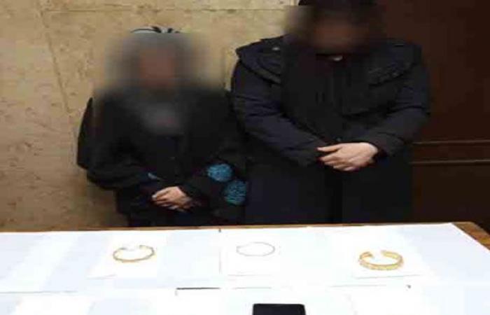 أخبار الحوادث : ضبط سيدتين بالإسكندرية بتهمة السرقة بأسلوب النشل