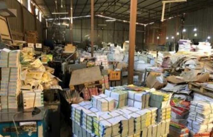 حوادث : ضبط 55200 مطبوع تجاري بالمخالفة داخل مطبعة بمنطقة إمبابة