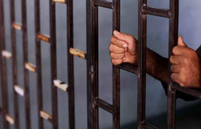 أخبار الحوادث : استمرار حبس عامل قتل زوجته في المنيا