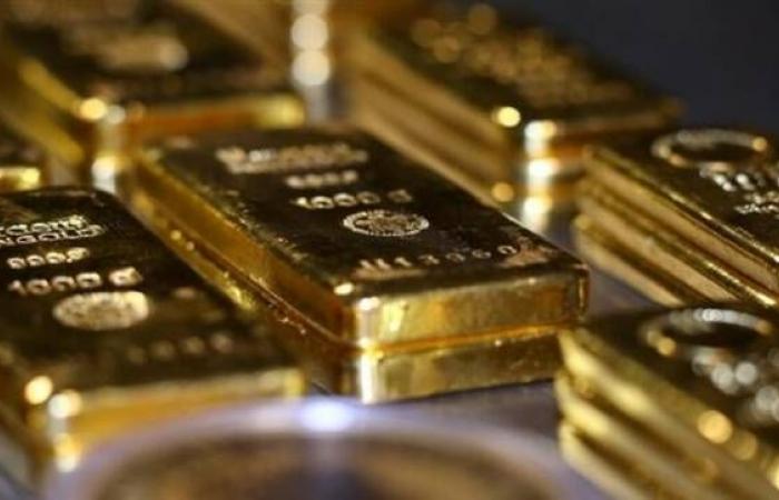 إقتصاد : أوقية الذهب عند أعلى مستوياتها منذ أسبوعين في نيويورك