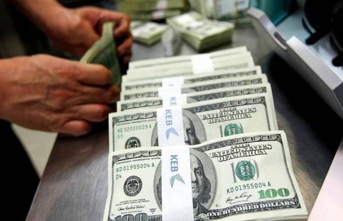 إقتصاد : تحويلات الوافدين بالسعودية ترتفع إلى 24.66 مليار دولار في 8 أشهر من 2024