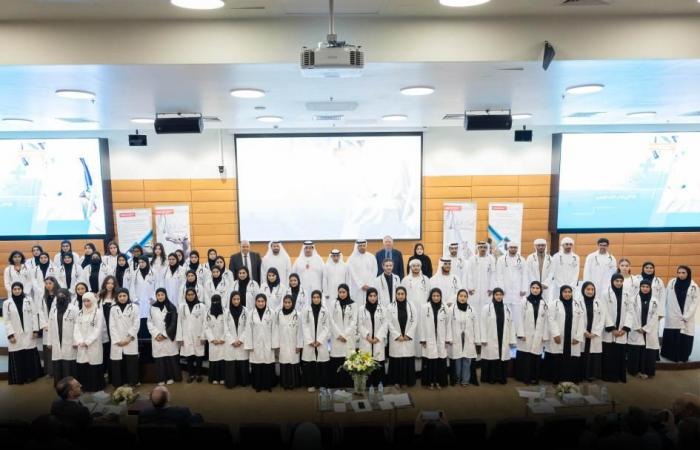 أخبار العالم : 61 طالباً وطالبة ينضمون إلى الدراسة البيطرية بجامعة الإمارات