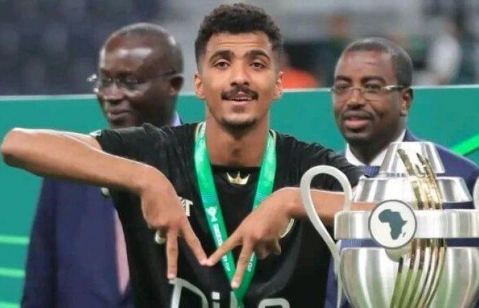 حسام عبد المجيد يتوج بجائزة أفضل لاعب في مباراة الزمالك وسموحة